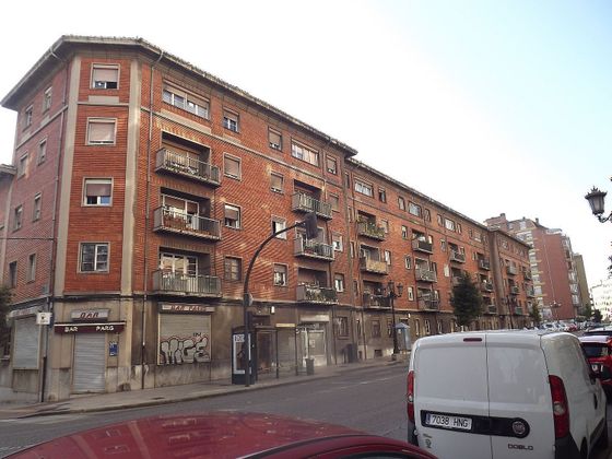 Foto 2 de Edificio en venta en Milán - Pumarín - Teatinos de 2672 m²
