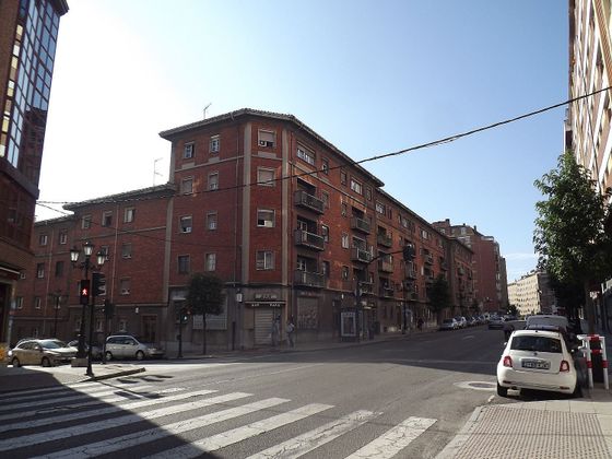 Foto 1 de Edificio en venta en Milán - Pumarín - Teatinos de 2672 m²