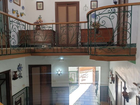Foto 2 de Xalet en venda a plaza San Juan de 12 habitacions amb terrassa i balcó