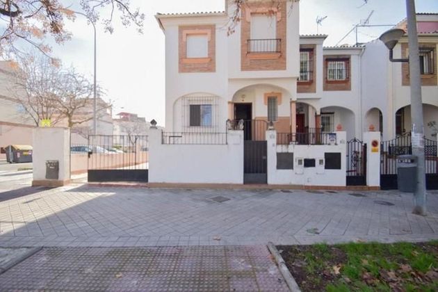 Foto 1 de Casa en venda a Almanjáyar de 4 habitacions amb terrassa i piscina