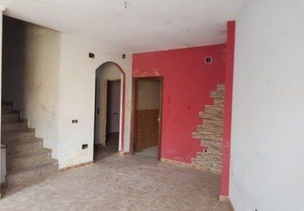 Foto 2 de Casa rural en venta en Zarza de Montánchez de 4 habitaciones con terraza
