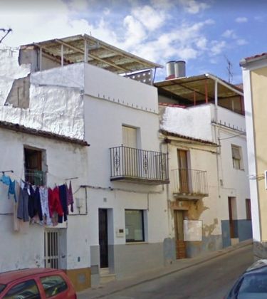Foto 1 de Venta de casa en calle Soledad de 4 habitaciones con terraza y balcón