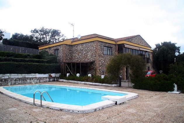Foto 1 de Xalet en venda a Sierra de Fuentes de 4 habitacions amb terrassa i piscina
