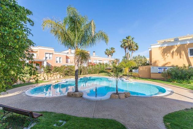 Foto 2 de Venta de casa adosada en Alicante Golf de 4 habitaciones con terraza y piscina