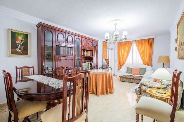 Foto 1 de Pis en venda a Benalúa de 3 habitacions amb terrassa i garatge