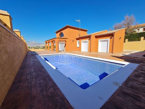 Foto 2 de Xalet en venda a Busot de 3 habitacions amb terrassa i piscina