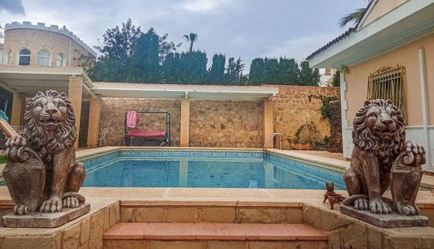 Foto 2 de Chalet en alquiler en Nucia (la) de 6 habitaciones con terraza y piscina