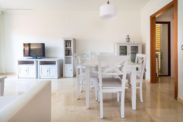 Foto 2 de Alquiler de piso en L'Albir-Zona Playa de 3 habitaciones con terraza y piscina