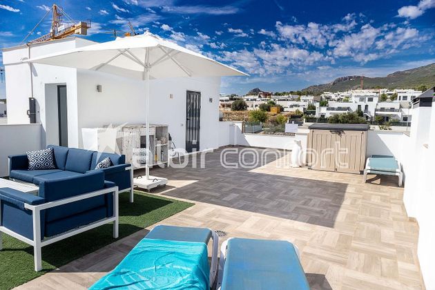 Foto 2 de Àtic en venda a Polop de 2 habitacions amb terrassa i piscina