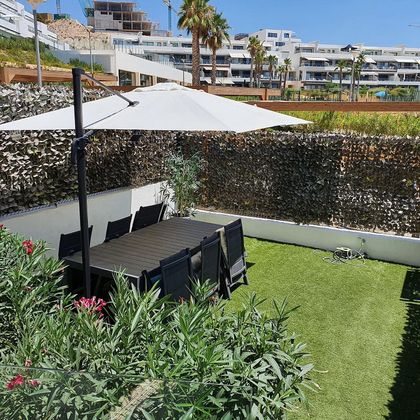 Foto 1 de Dúplex en venda a Cala de Finestrat de 3 habitacions amb terrassa i piscina