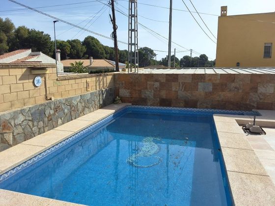 Foto 2 de Venta de casa adosada en Alfaz del Pi Pueblo-Urbanizaciones de 6 habitaciones con piscina y jardín