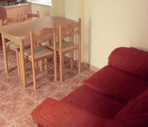 Foto 2 de Piso en alquiler en Mesoiro de 1 habitación con muebles