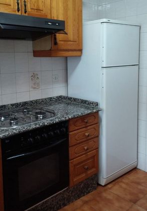 Foto 2 de Pis en lloguer a Agra del Orzán - Ventorrillo - Vioño de 2 habitacions amb mobles i ascensor