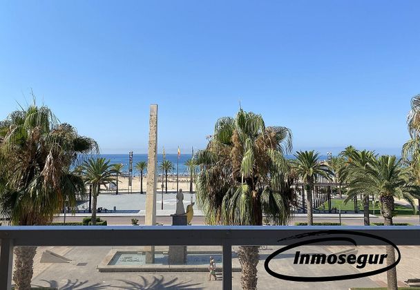Foto 1 de Piso en venta en paseo De Jaume I de 3 habitaciones con terraza y piscina