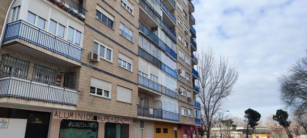 Foto 2 de Venta de piso en avenida De Canillejas a Vicálvaro de 3 habitaciones con terraza y aire acondicionado