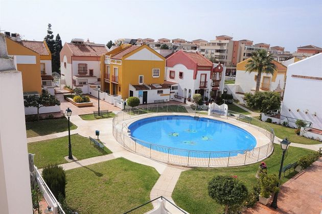 Foto 1 de Casa en venda a El Tomillar de 4 habitacions amb terrassa i piscina