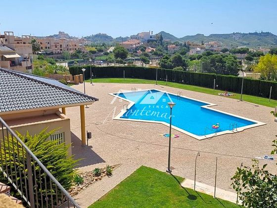 Foto 1 de Pis en lloguer a Águilas ciudad de 2 habitacions amb terrassa i piscina