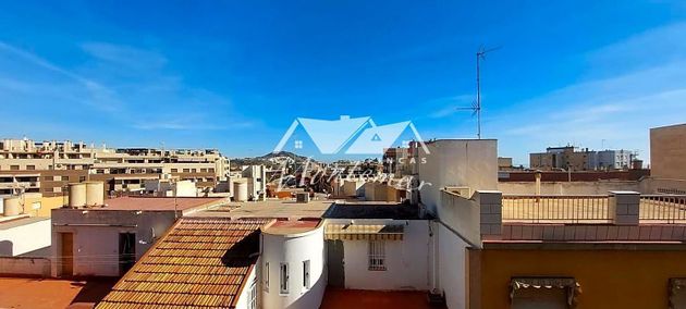 Foto 1 de Piso en venta en Águilas ciudad de 3 habitaciones con terraza y balcón