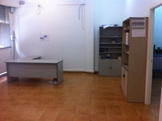Foto 2 de Oficina en lloguer a calle De la Closa de Mestres de 100 m²