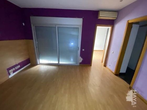 Foto 1 de Dúplex en venta en Els Molins de 1 habitación con aire acondicionado y ascensor