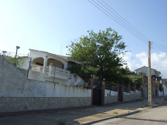 Foto 1 de Venta de casa en Sant Cebrià de Vallalta de 4 habitaciones con terraza y piscina