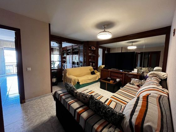 Foto 1 de Ático en venta en Els Molins de 3 habitaciones con terraza y garaje