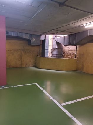 Foto 1 de Garatge en lloguer a Vallcarca i els Penitents de 32 m²