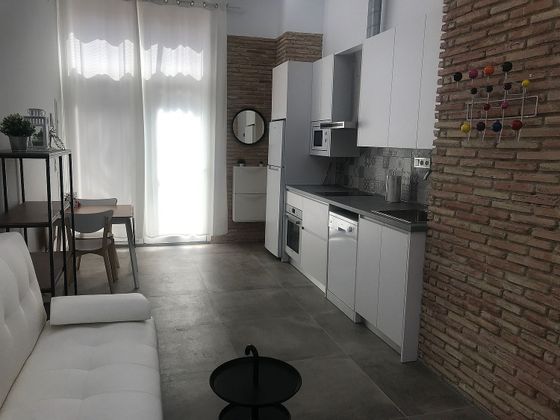 Foto 1 de Alquiler de estudio en Centro - Murcia con muebles y aire acondicionado