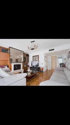 Foto 1 de Pis en venda a Centro - Murcia de 4 habitacions amb terrassa i garatge