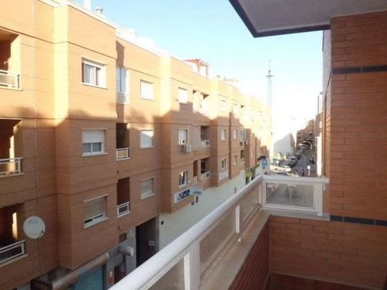 Foto 1 de Pis en venda a Plaza de la Luz de 4 habitacions amb garatge i balcó