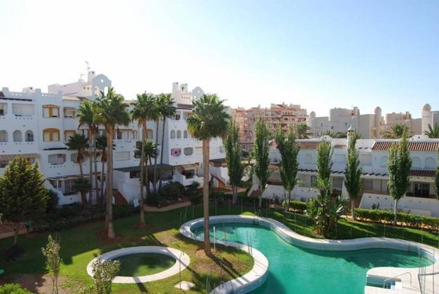 Foto 1 de Piso en venta en Almerimar - Balerma - San Agustín - Costa de Ejido de 3 habitaciones con terraza y piscina
