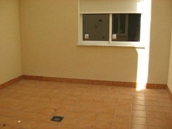 Foto 1 de Pis en venda a Ejido Centro de 2 habitacions amb terrassa i ascensor