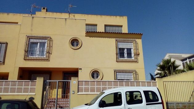 Foto 1 de Casa en venda a Ejido Centro de 4 habitacions amb terrassa i garatge