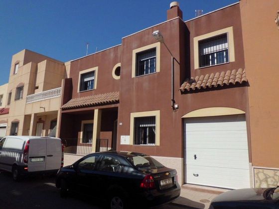 Foto 1 de Dúplex en venta en Ejido Centro de 3 habitaciones con terraza y garaje