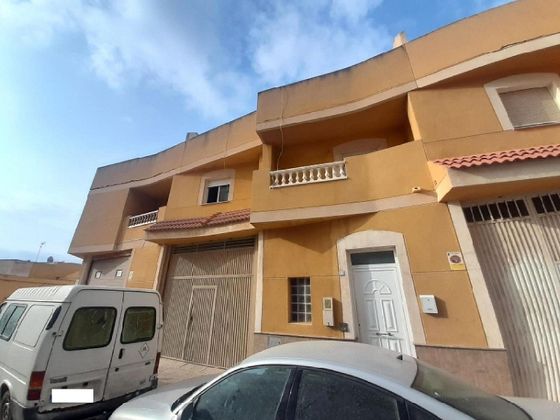 Foto 1 de Dúplex en venda a Santa Maria del Águila - Las Norias de Daza de 5 habitacions amb terrassa i garatge