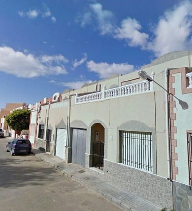 Foto 1 de Casa en venta en Almerimar - Balerma - San Agustín - Costa de Ejido de 4 habitaciones con terraza y garaje