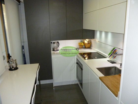Foto 1 de Dúplex en venda a Centro - Ourense de 2 habitacions amb terrassa i garatge