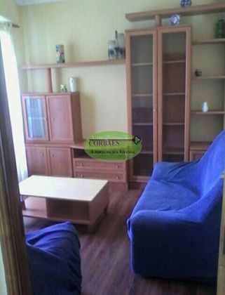 Foto 1 de Pis en venda a A Carballeira de 3 habitacions amb mobles i balcó