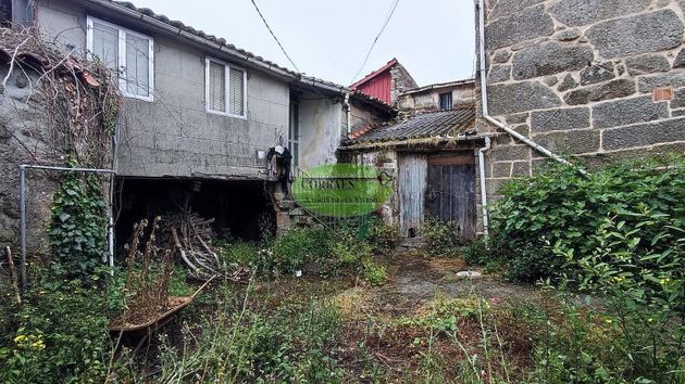 Foto 1 de Chalet en venta en Pereiro de Aguiar (O) de 2 habitaciones con terraza y jardín