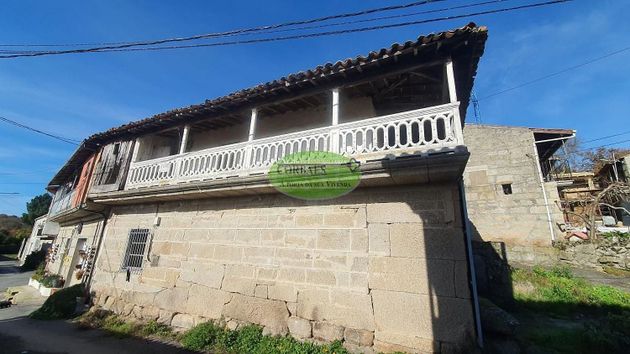 Foto 1 de Casa en venda a Xinzo de Limia amb jardí i balcó