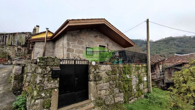 Foto 1 de Xalet en venda a Castrelo de Miño de 3 habitacions amb terrassa i jardí