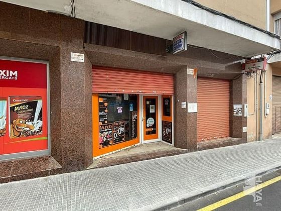 Foto 2 de Local en venda a Centre - Castellar del Vallès amb ascensor