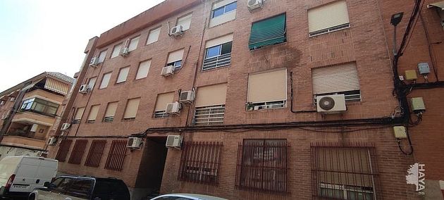 Foto 1 de Piso en venta en Alcantarilla de 4 habitaciones con balcón