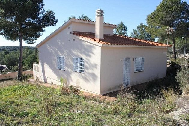Foto 2 de Chalet en venta en Masllorenç de 3 habitaciones con terraza y garaje
