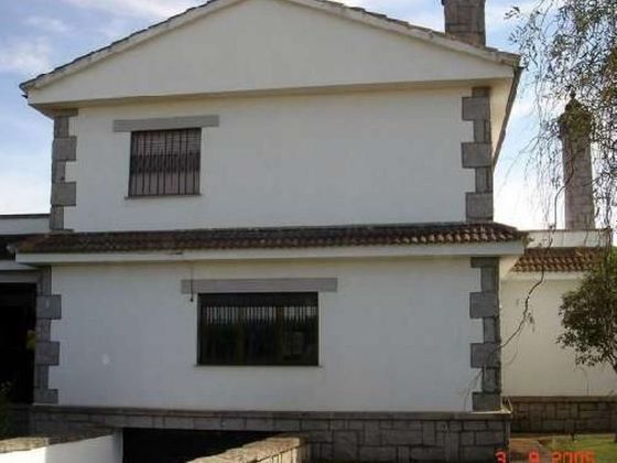 Foto 2 de Casa en venda a Villares de la Reina de 7 habitacions i 848 m²