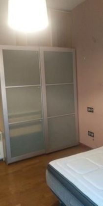 Foto 1 de Pis en lloguer a Hospitales - Campus de 3 habitacions amb mobles i ascensor