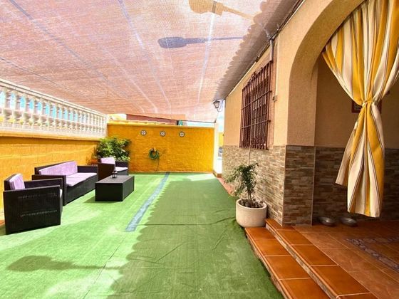 Foto 2 de Chalet en venta en Las Tres Piedras - Costa Ballena de 4 habitaciones con terraza y piscina