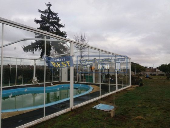 Foto 1 de Xalet en venda a Santovenia de la Valdoncina de 2 habitacions amb piscina i garatge