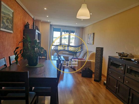 Foto 1 de Dúplex en venda a Villaquilambre de 4 habitacions amb terrassa i garatge