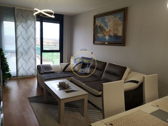 Foto 1 de Pis en venda a Garrafe de Torío de 3 habitacions amb terrassa i piscina